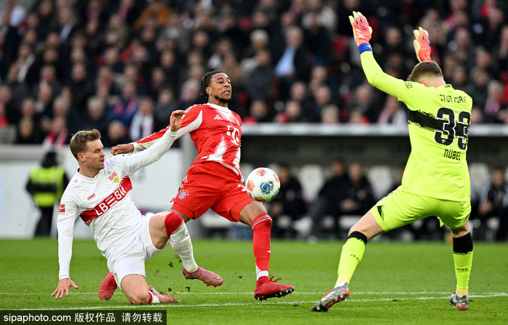 德甲-凯恩替补22分钟内戴帽 拜仁5-0斯图加特不败领跑